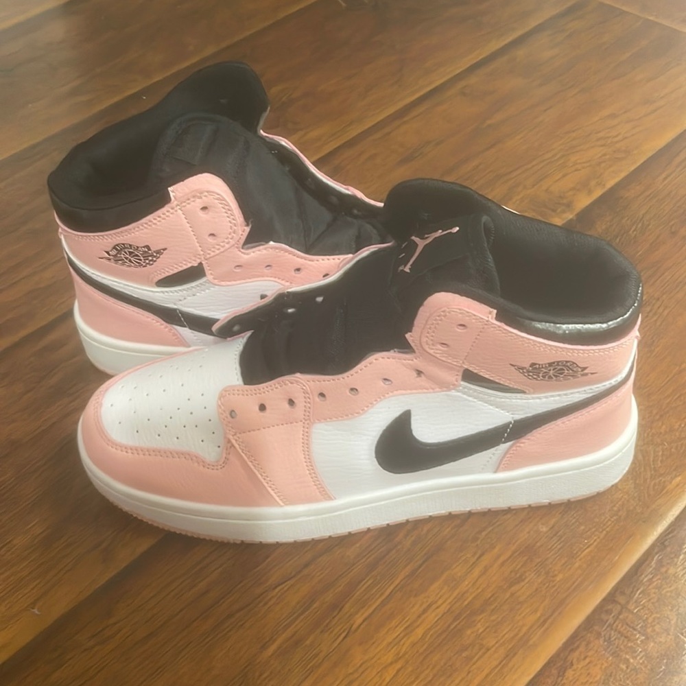 New Air Jordan’s- Yes I have the Black Laces